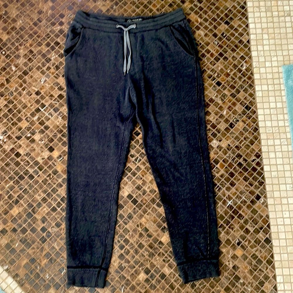 Men’s size large, American eagle, joggers, dark gray